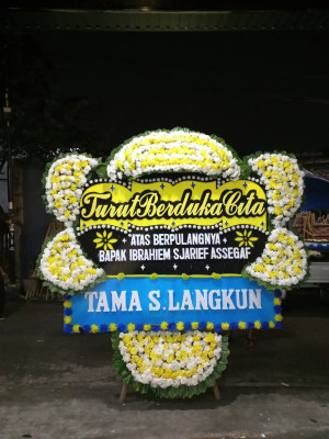 Papan Bunga Duka di Pebatuan